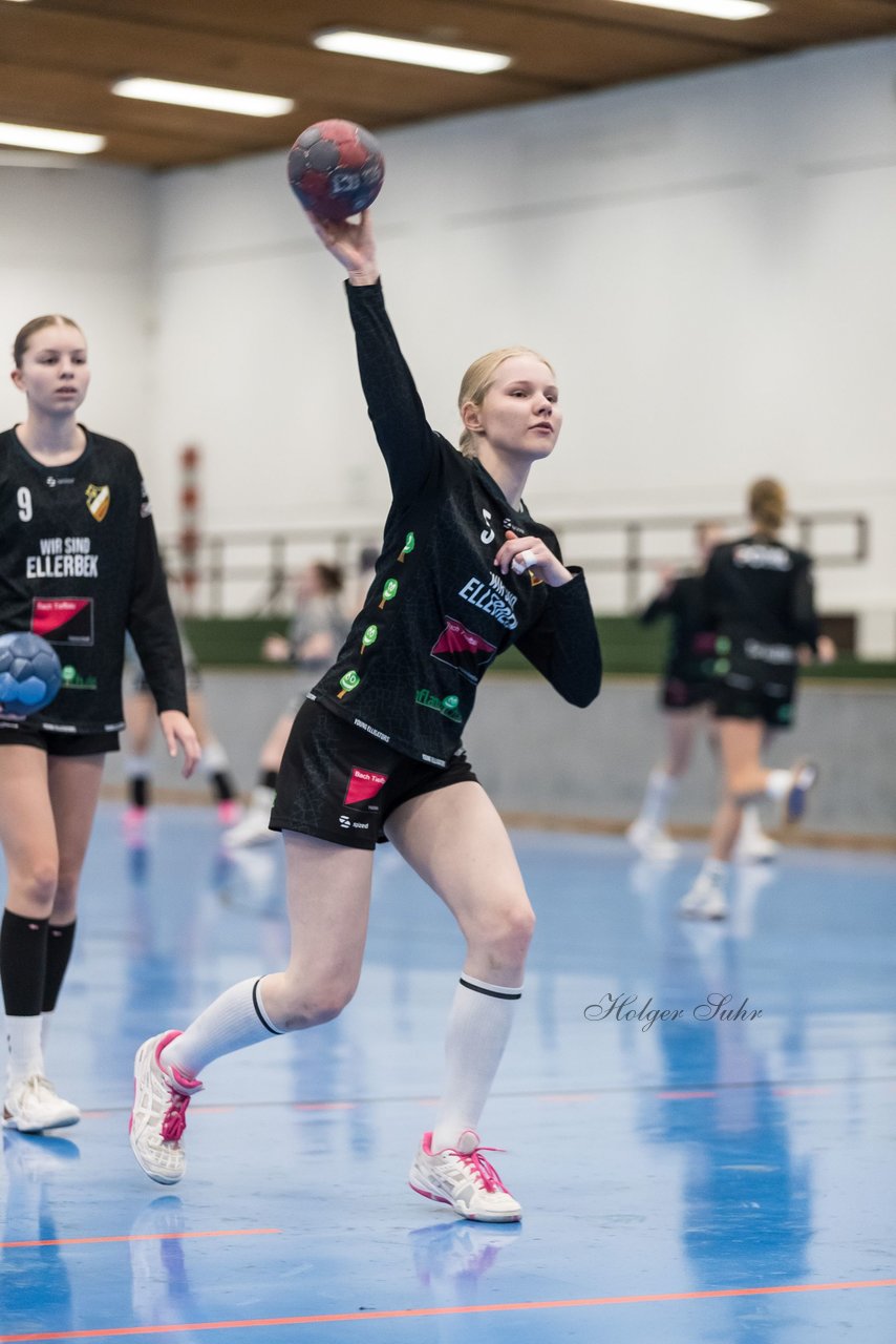 Bild 102 - wBJ TSV Ellerbek - TSV Uetersen : Ergebnis: 15:10